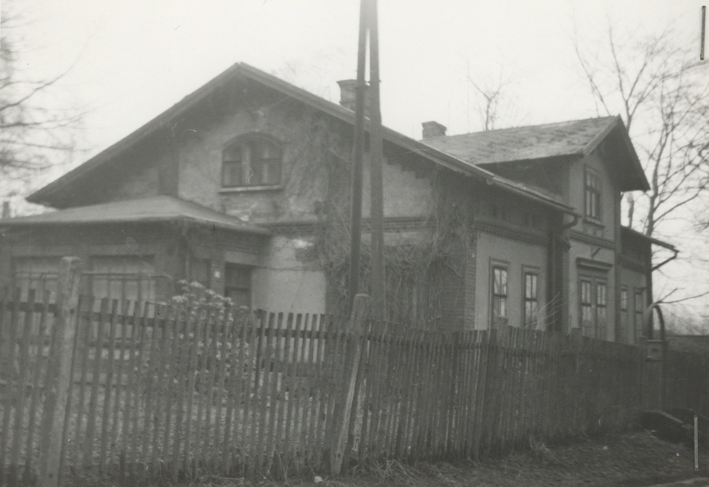 Dům čp. 1000 na fotografii z roku 1986