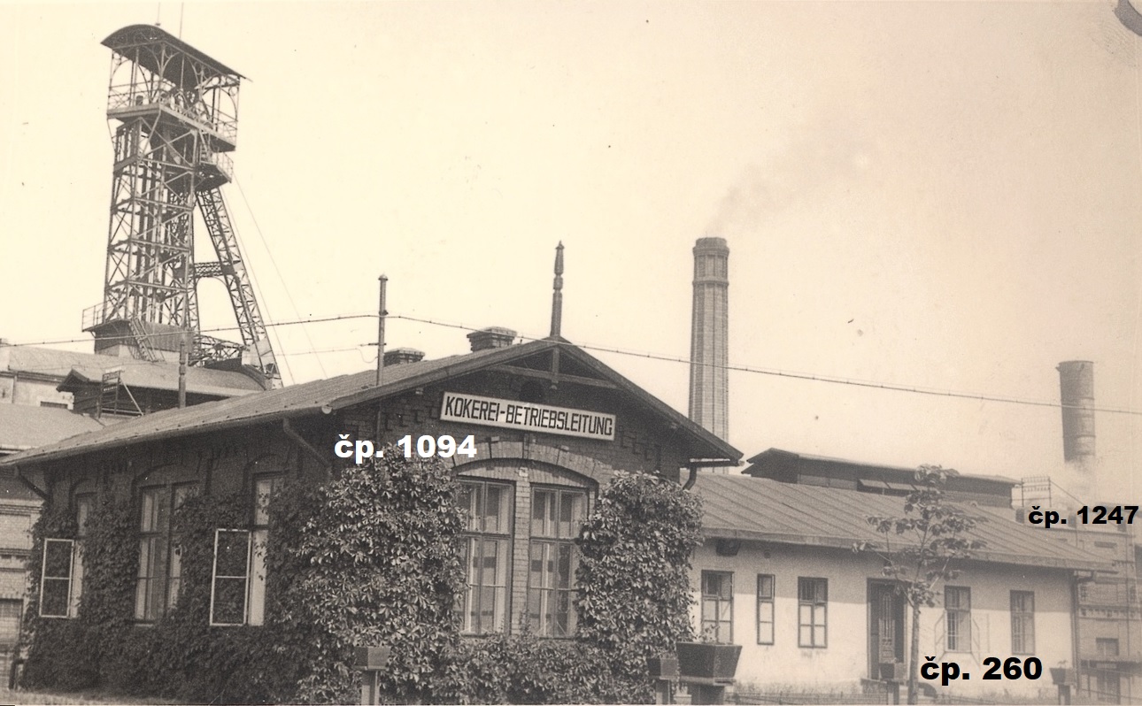 Kancelářské budovy čp. 1094 a čp. 260 v areálu Koksovny u dolu Jan a v pozadí Elektrocentrála dolu Jan-Karel čp. 1247. (Identifikace a označení snímku: Petr Bindač)