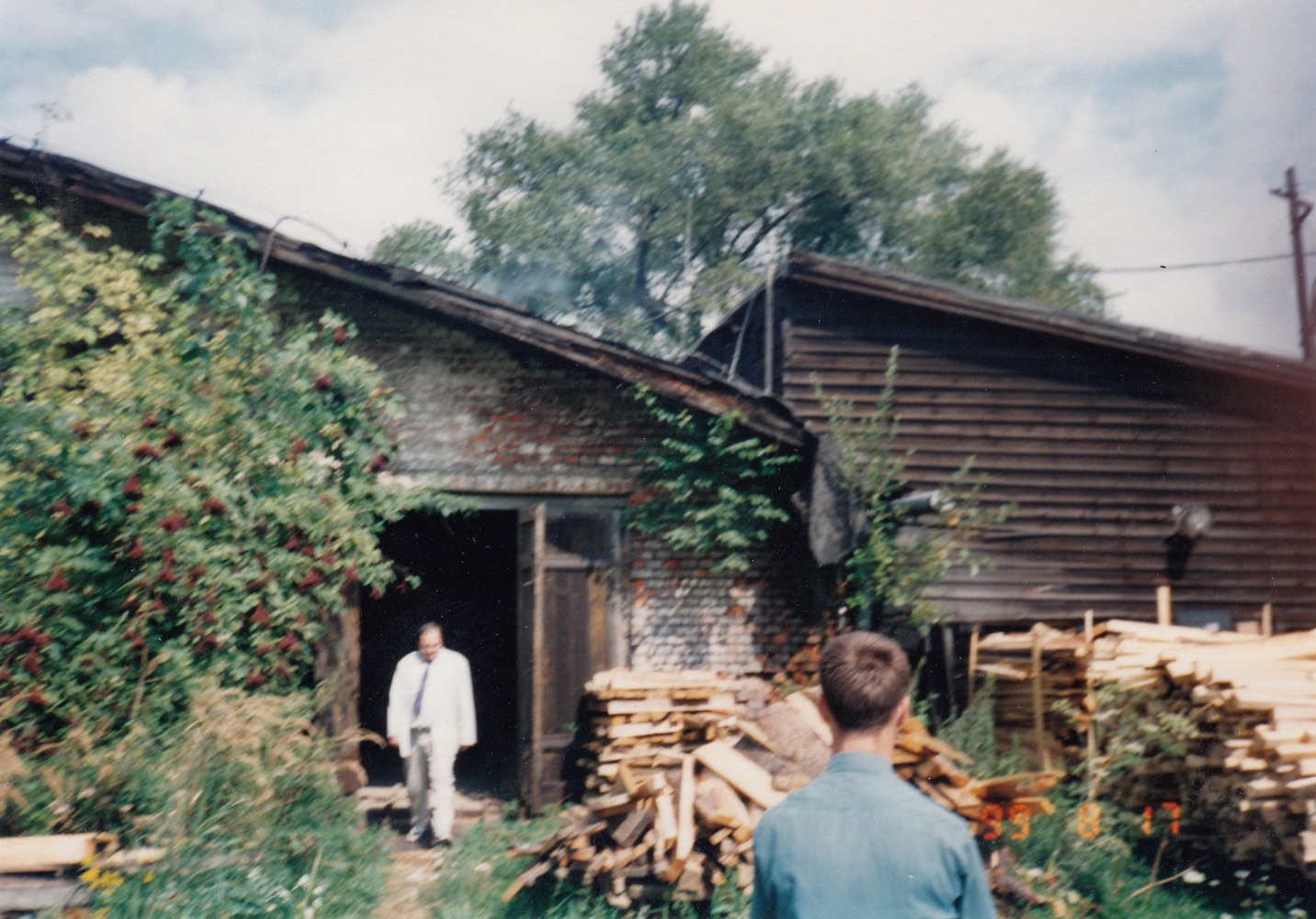Areál pily na fotografii z roku 1999
