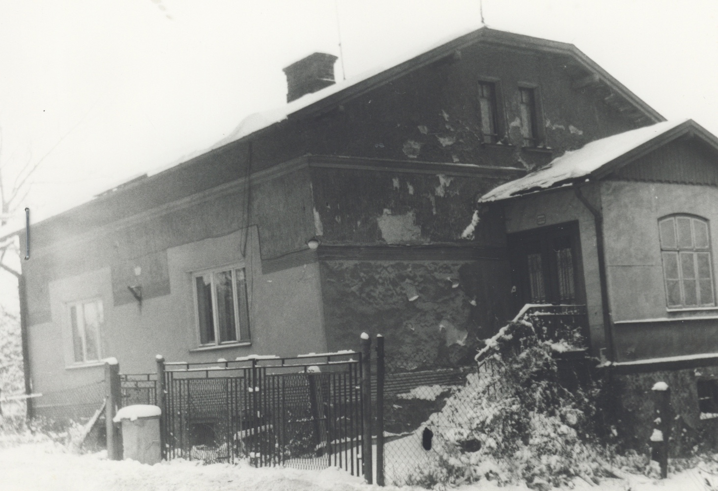 Dům čp. 1232 na fotografii z roku 1989