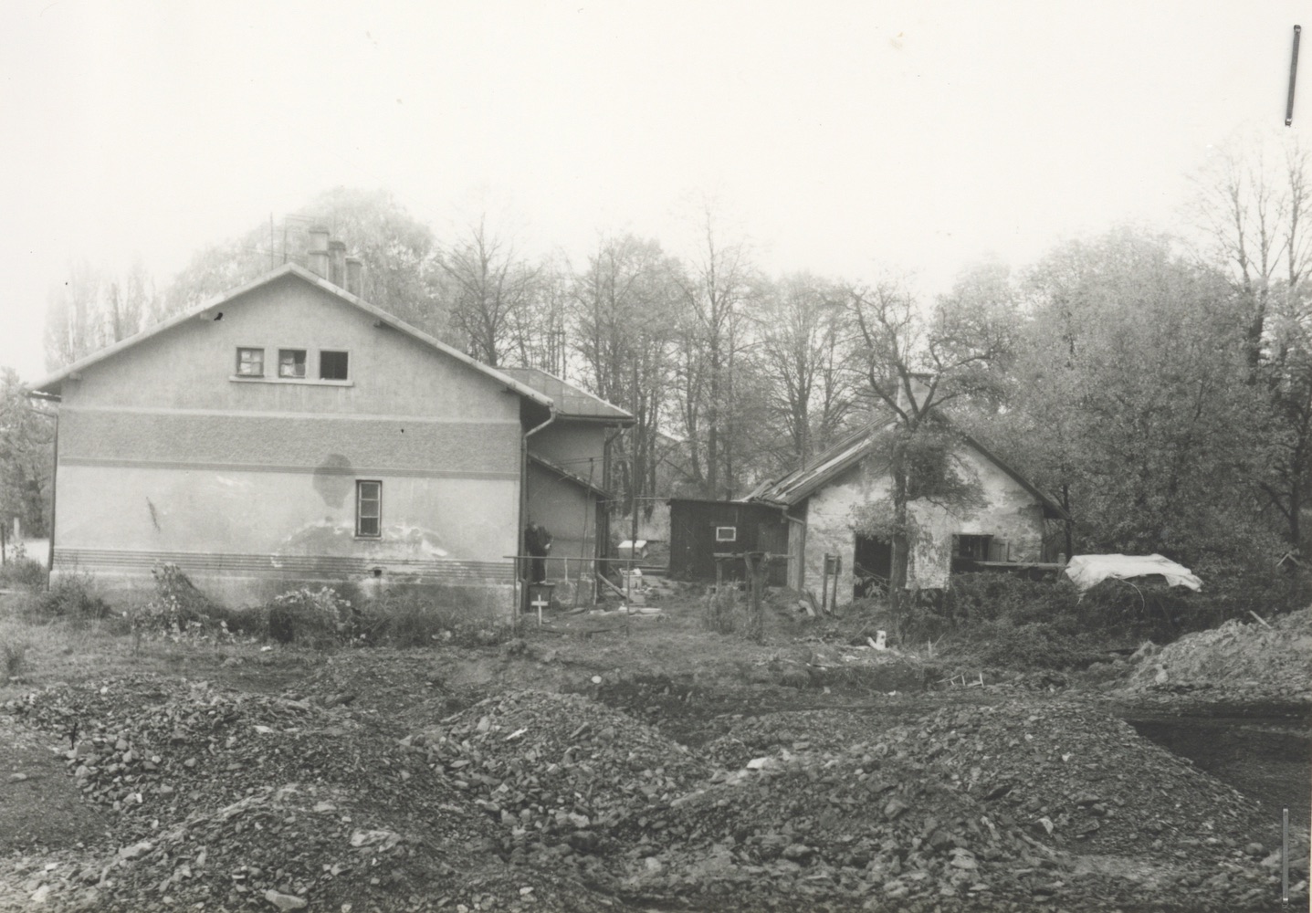 Dům čp. 1239 na fotografii z roku 1983