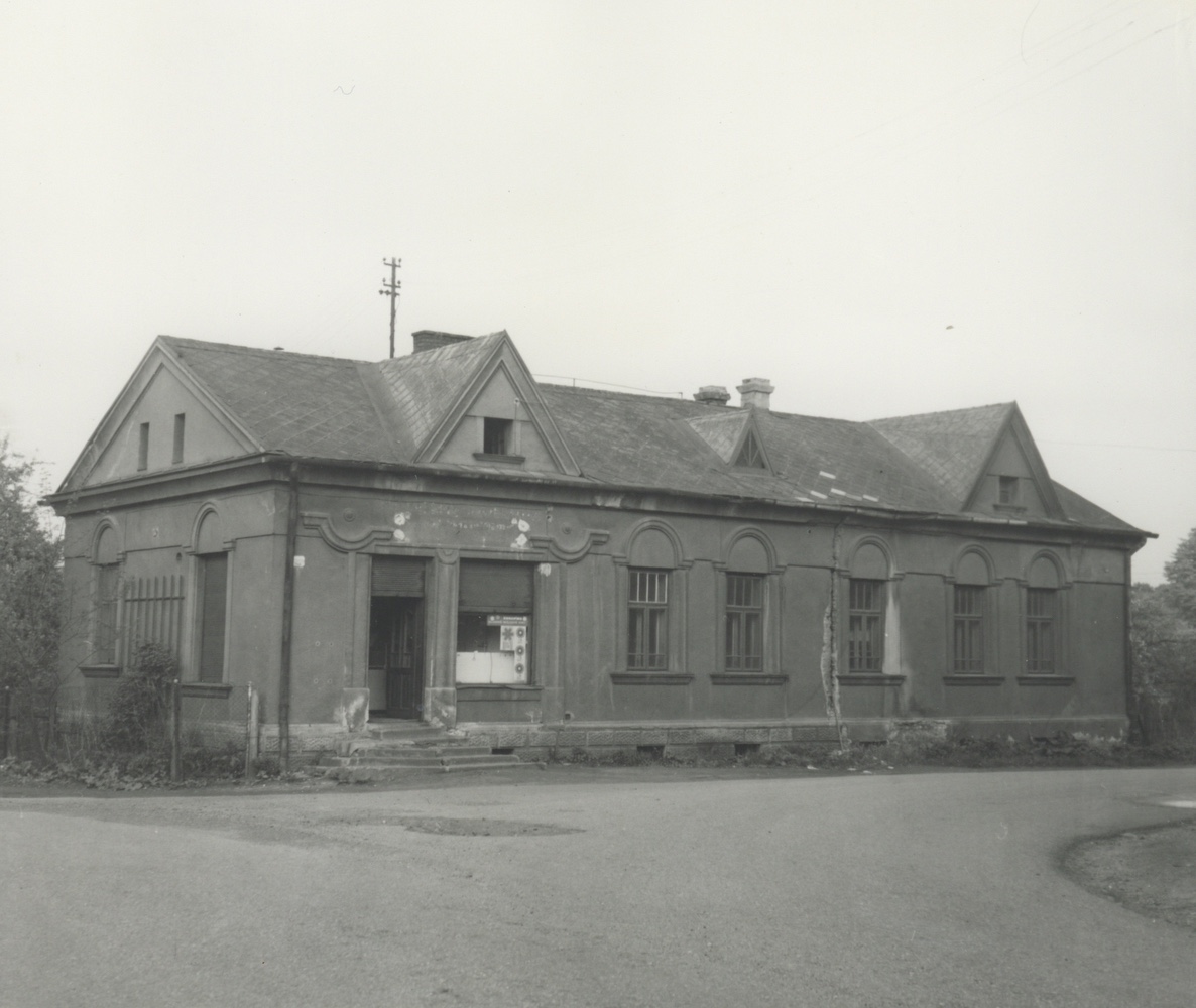 Dům čp. 1244 (Řeznictví Silvester Molenda) na fotografii z roku 1973
