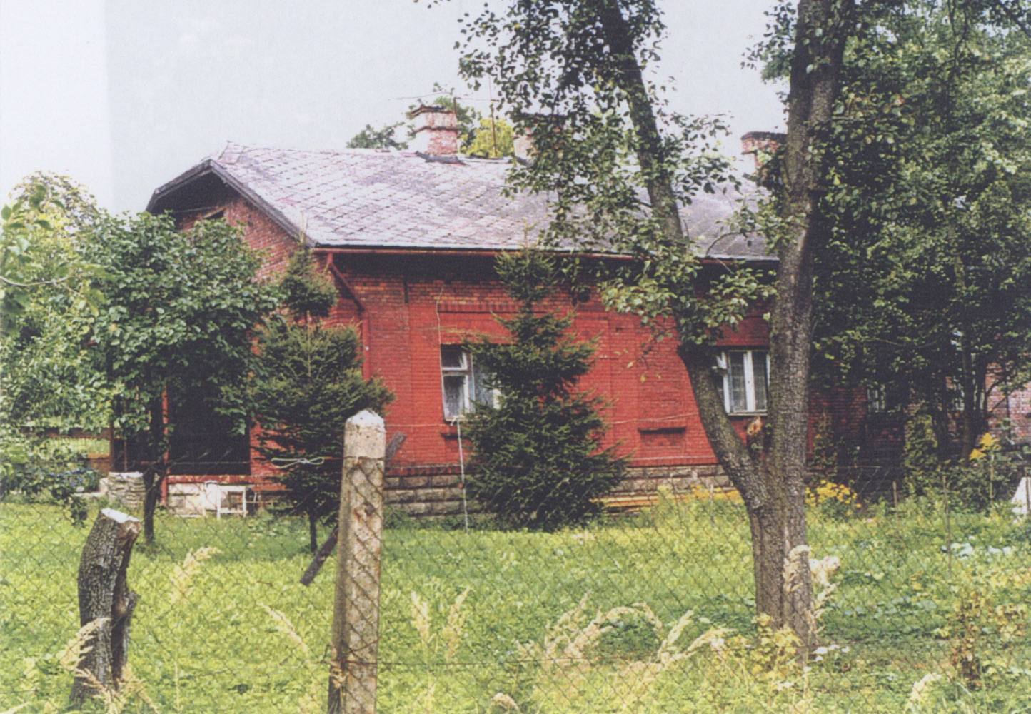 Dům čp. 1282 na snímku z roku 1999