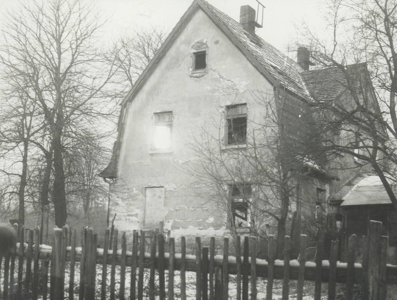 Dům čp. 1325 v Lesní kolonii na fotografii z roku 1976