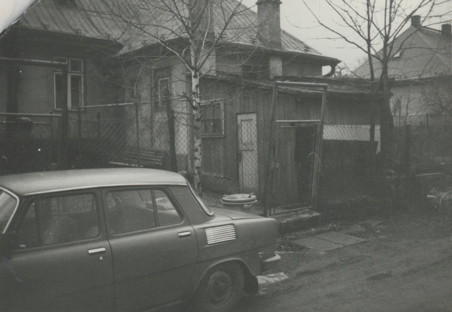 Dům čp. 1372 na fotografii z roku 1993