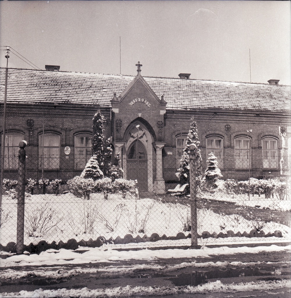 Česko-polská škola Na Hranicích (čp. 945)