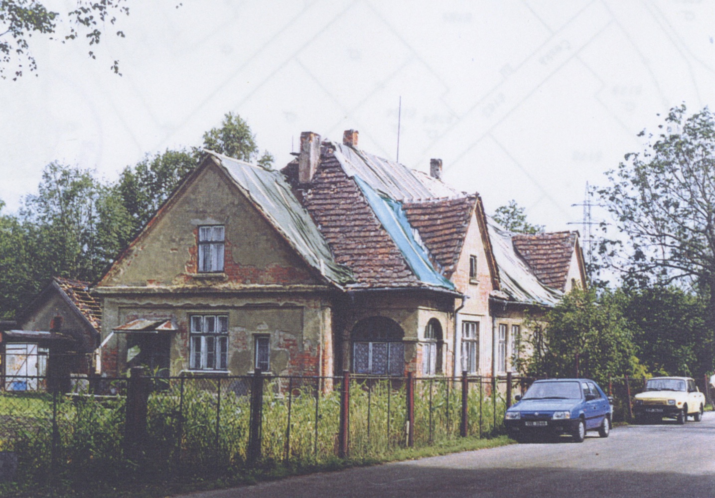 Dům čp. 1465 na fotografii z roku 2000