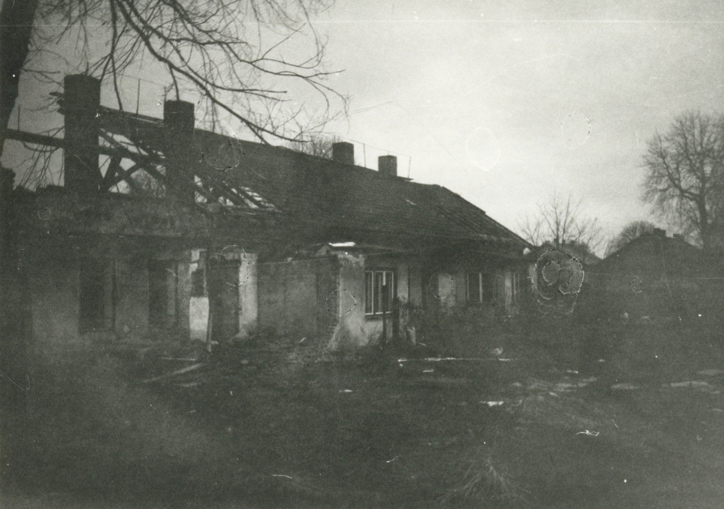 Dům čp. 1537 (později čp. 2093) na fotografii z roku 1993