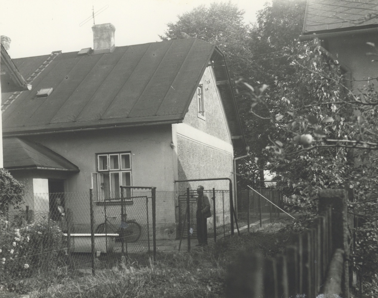 Dům čp. 1585 (Potraviny CSŁ)