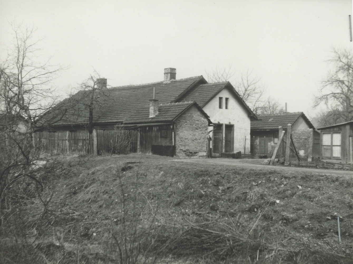 Dům čp. 163 na fotografii z roku 1984
