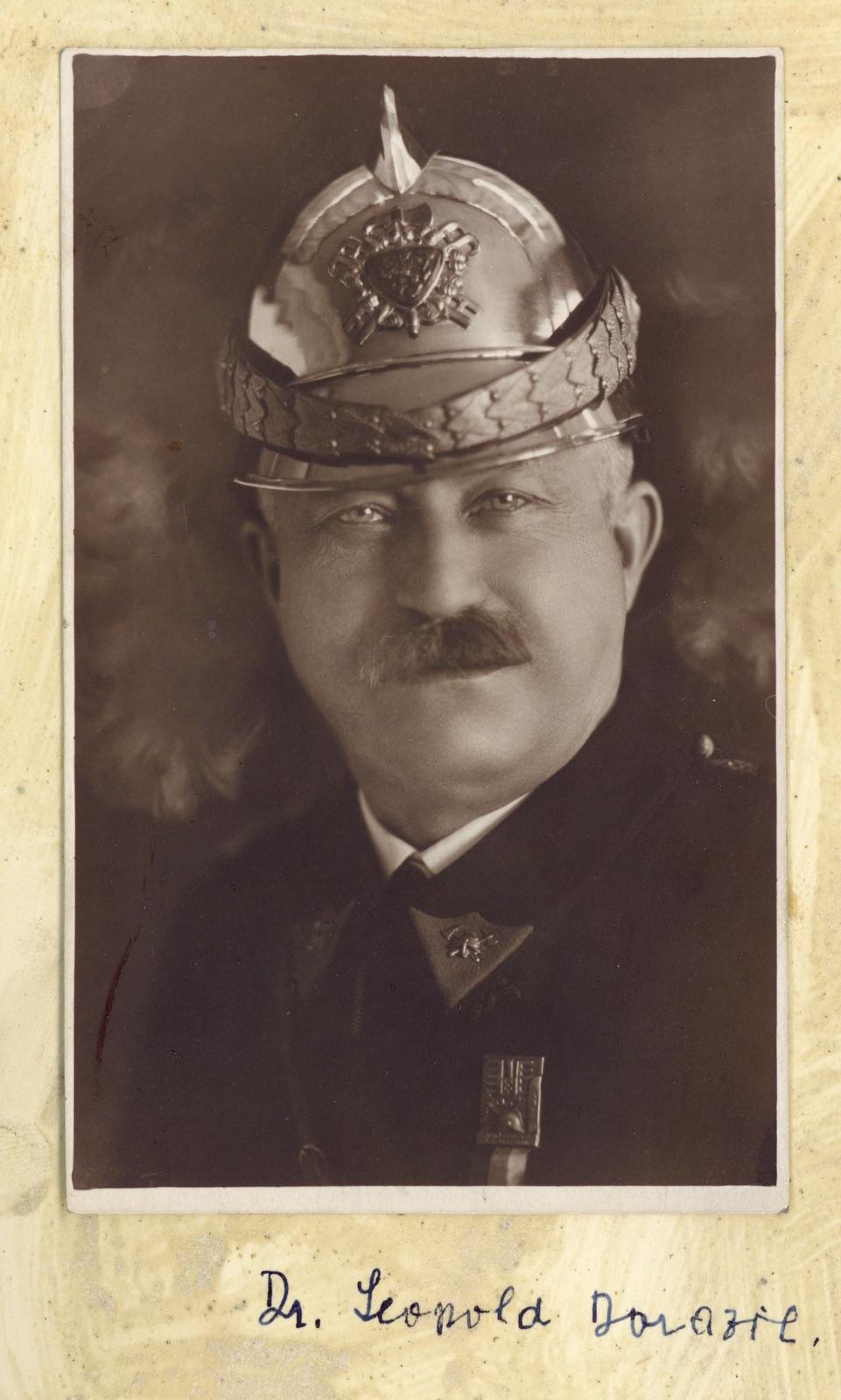 JUDr. Leopold Dorazil, místostarosta sboru dobrovolných hasičů v Karvinné (1931)