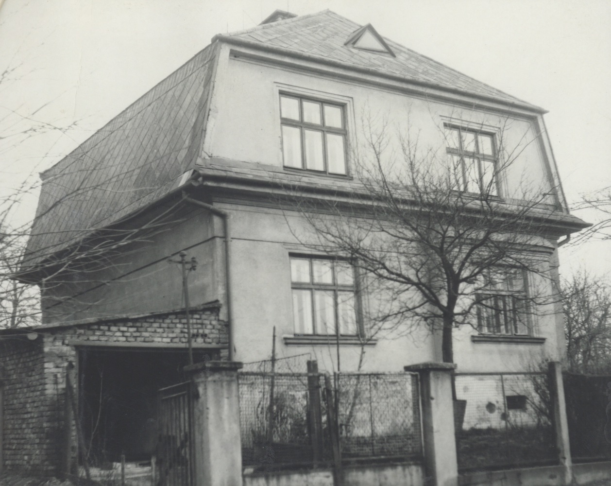Dům čp. 1650 na snímku z roku 1972
