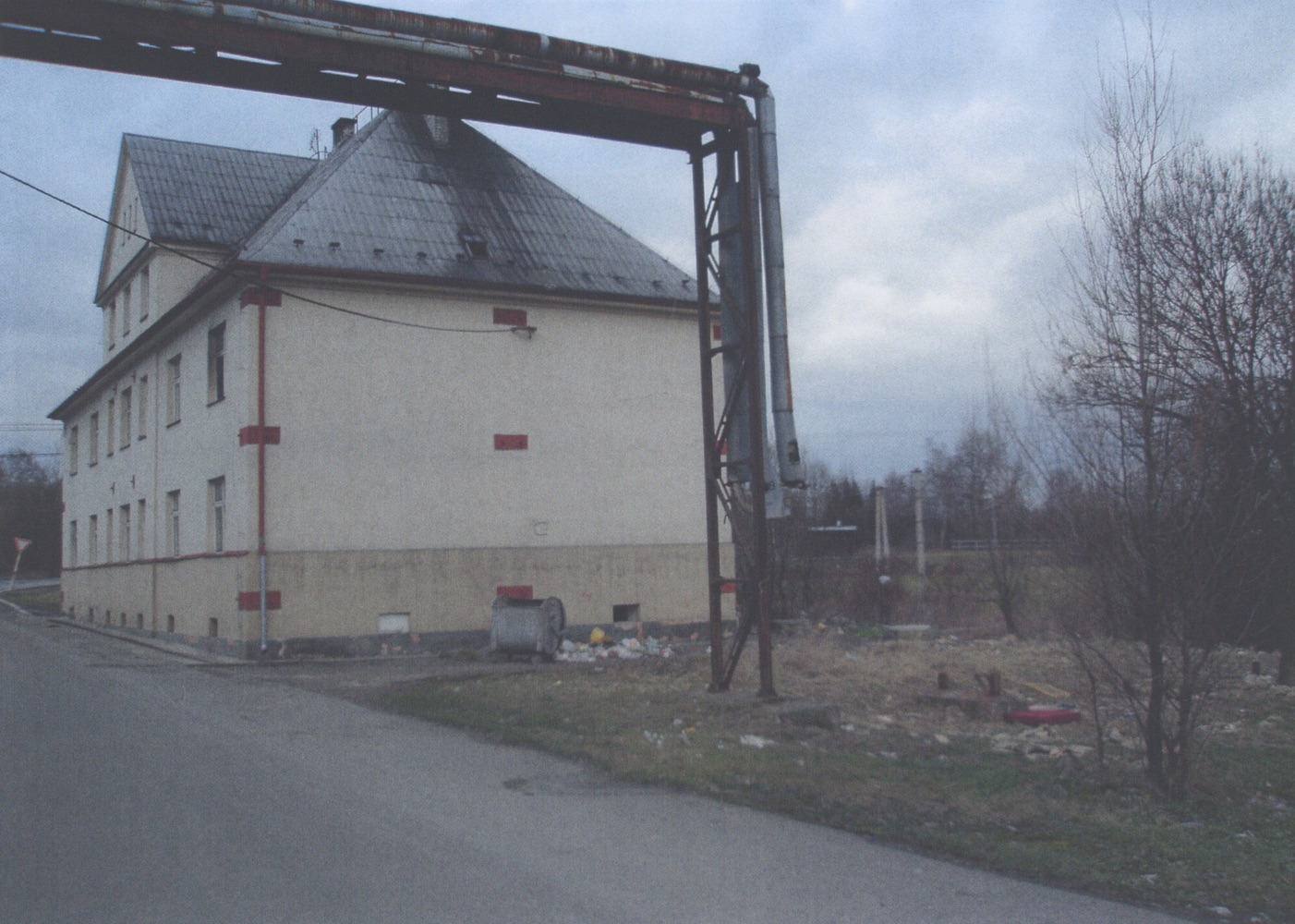 Dům čp. 1651 v roce 2008 (demolice proběhla v roce 2011)