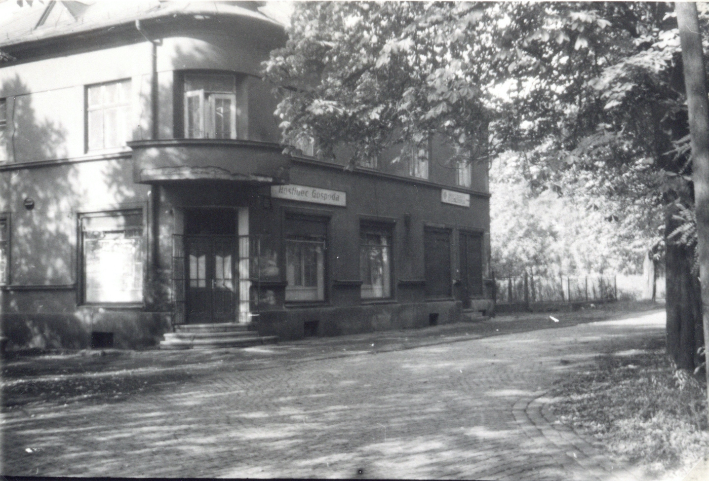 Dům čp. 1653 - Restaurace Kunz