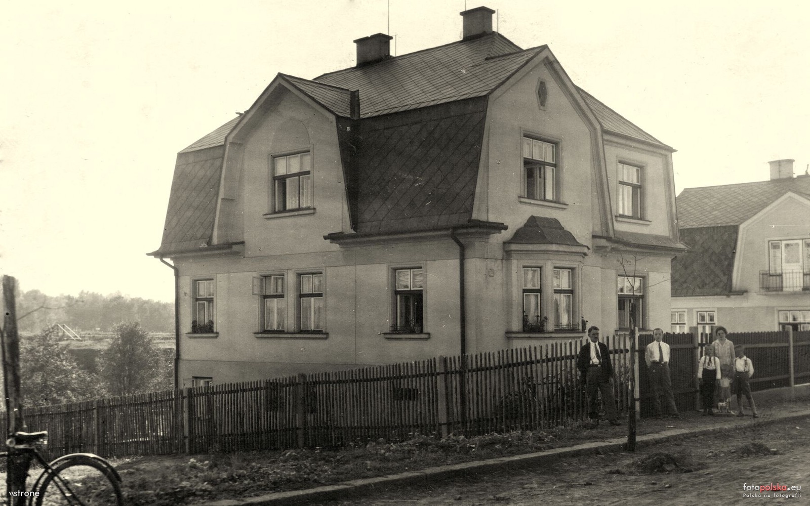 Dům čp. 1654 (Externí zdroj: fotopolska.eu, odkaz = klik na obrázek)