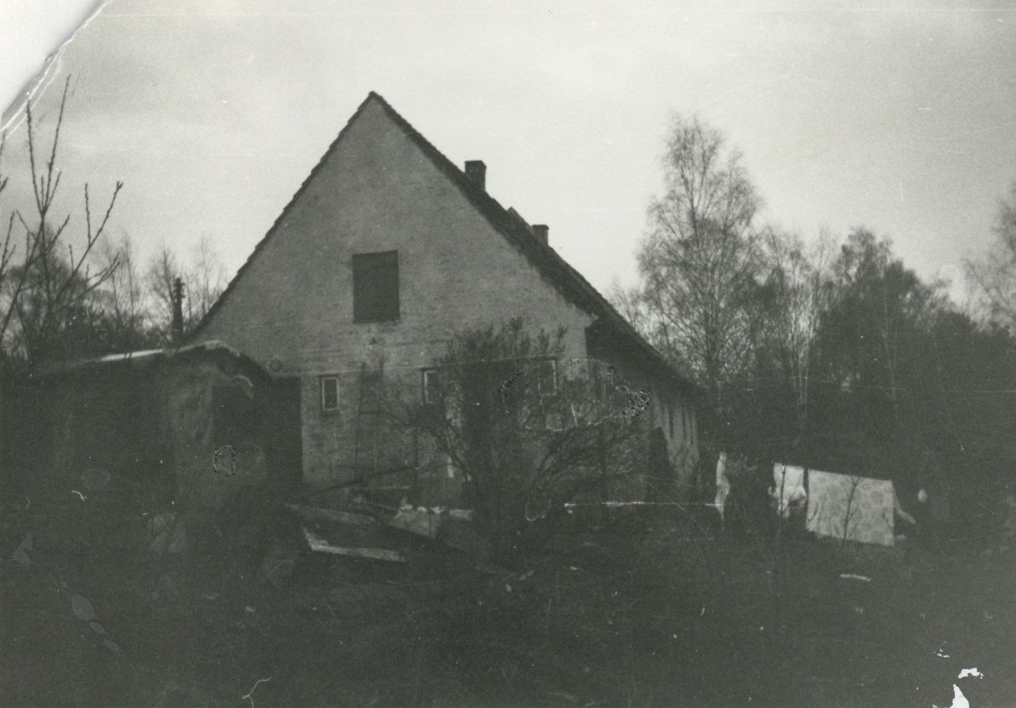 Dům čp. 1723 na snímku z roku 1993