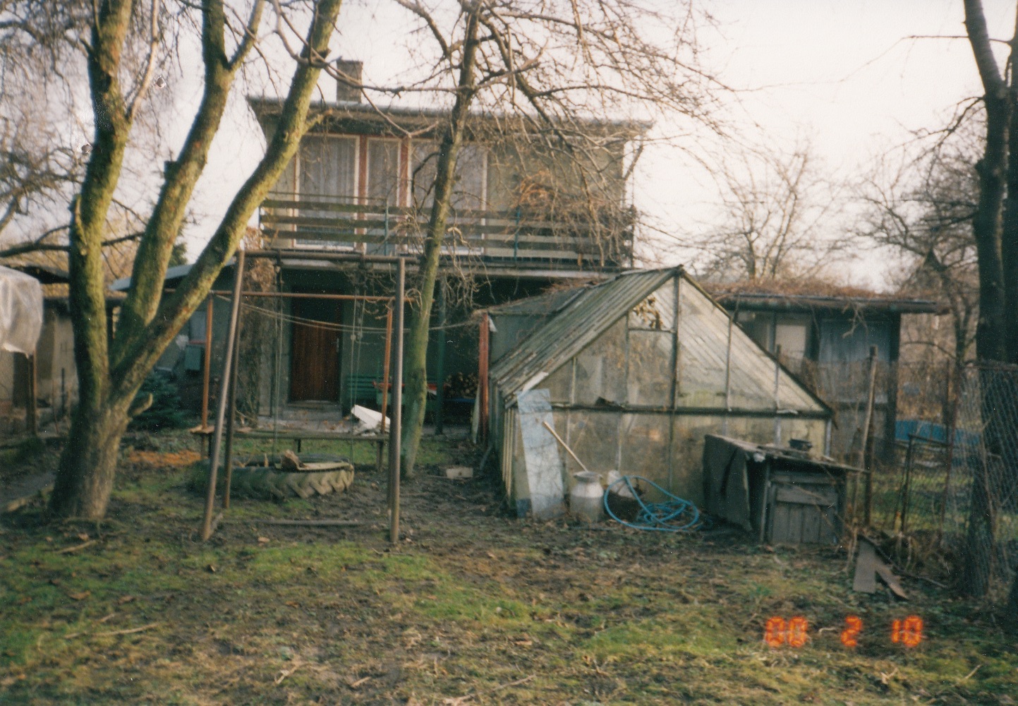 Dům čp. 298 na fotografii z roku 2000