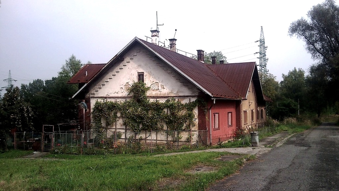 Dům čp. 317 na fotografii z roku 2009. (S laskavým svolením p. Jana Polakoviče, autora fotografie)