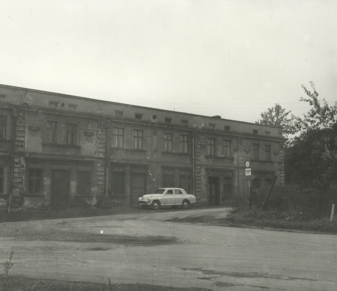 Restaurace Mokrosz (čp. 331) na fotografii z roku 1972