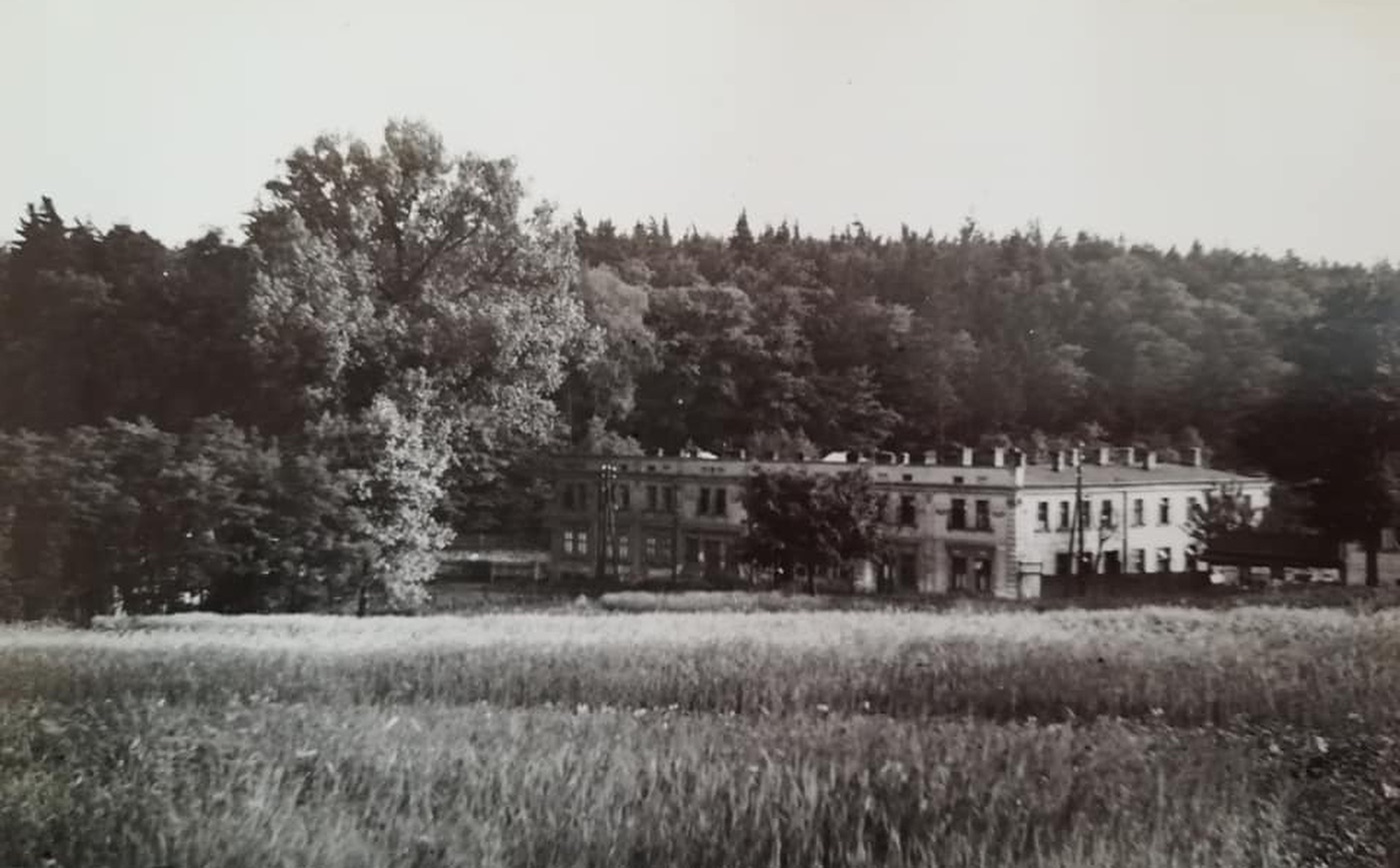 Restaurace Mokrosz, čp. 331 (S laskavým svolením p. Jaroslava Gamrota, ze soukromé sbírky)