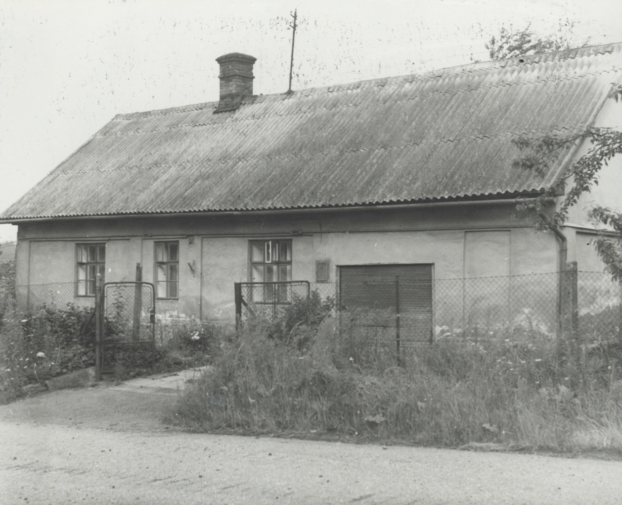Dům čp. 385 na fotografii z roku 1976