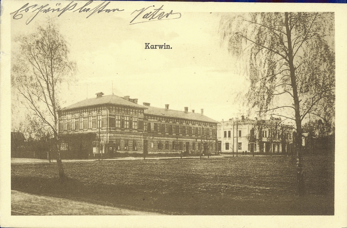 Závodní hotel na dobové pohlednici
