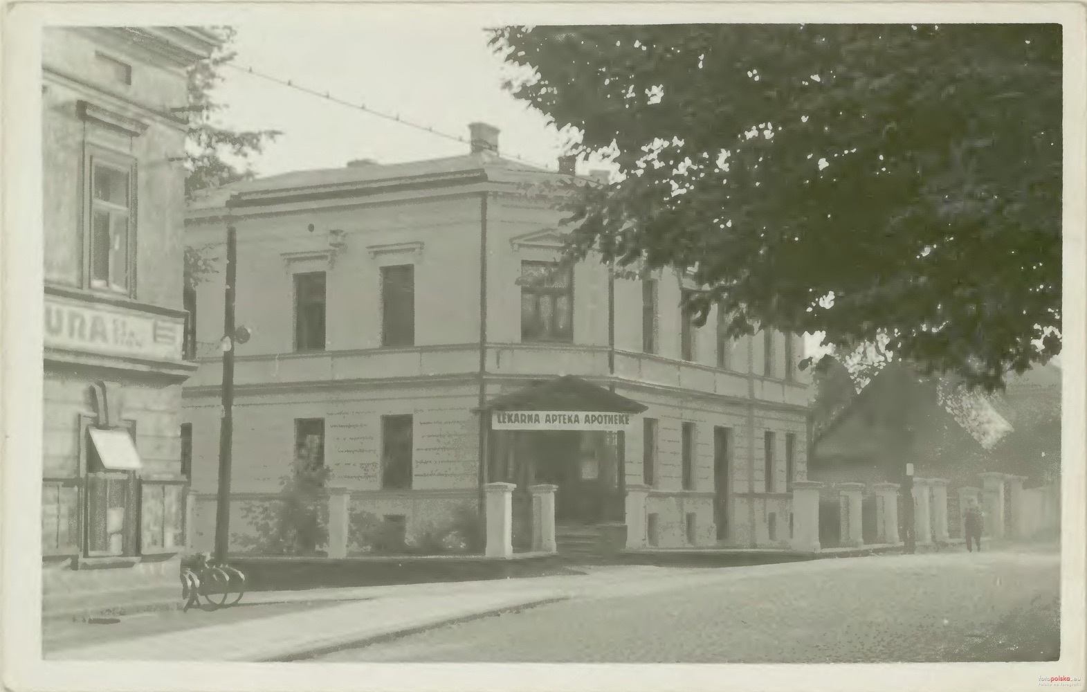 Lékárna u sv. Barbory (Externí zdroj: fotopolska.eu, odkaz = klik na obrázek)