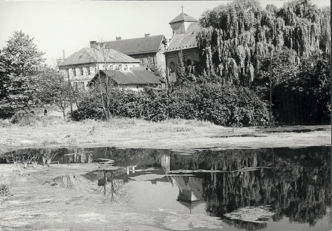 Pod kostelem sv. Petra z Alkantary domek čp. 49
