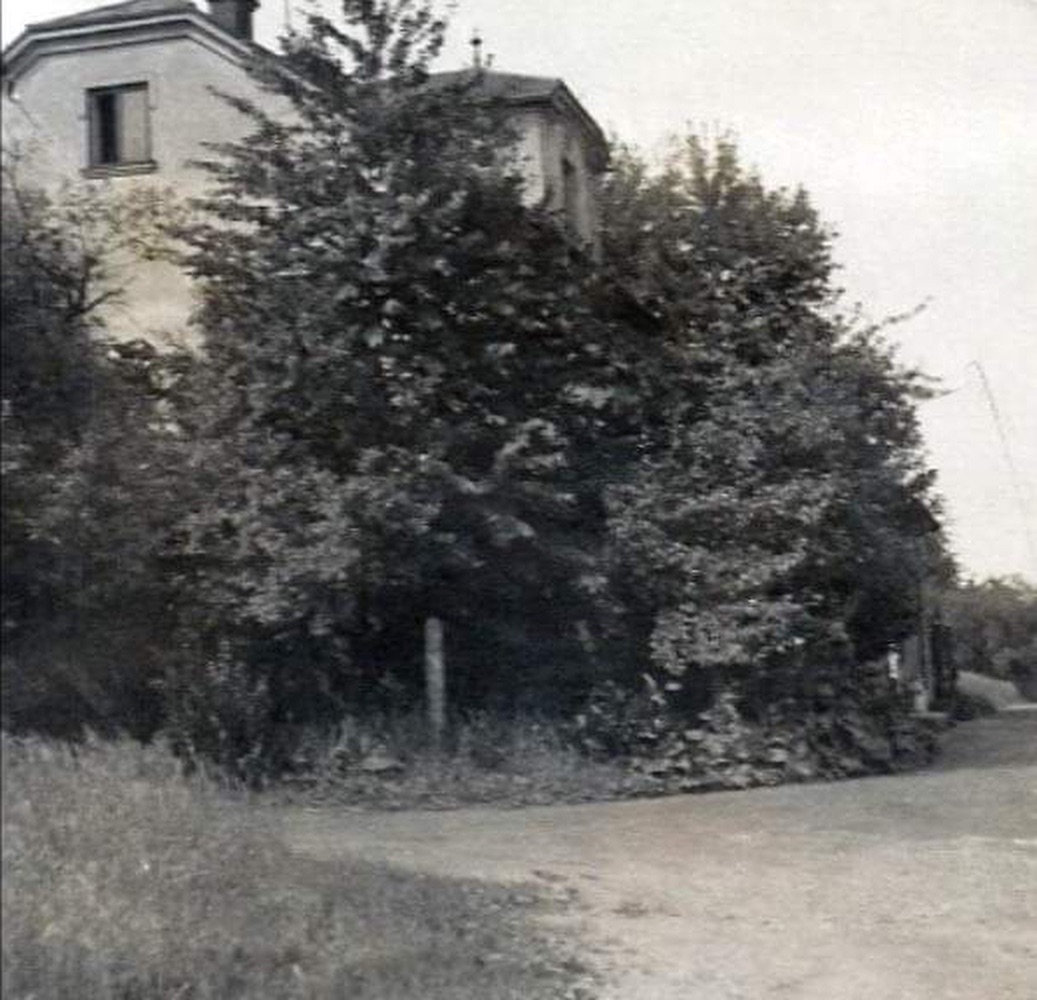 Dům čp. 544 (Potraviny Szostek). S laskavým svolením p. D. Uvírové, ze soukromé sbírky