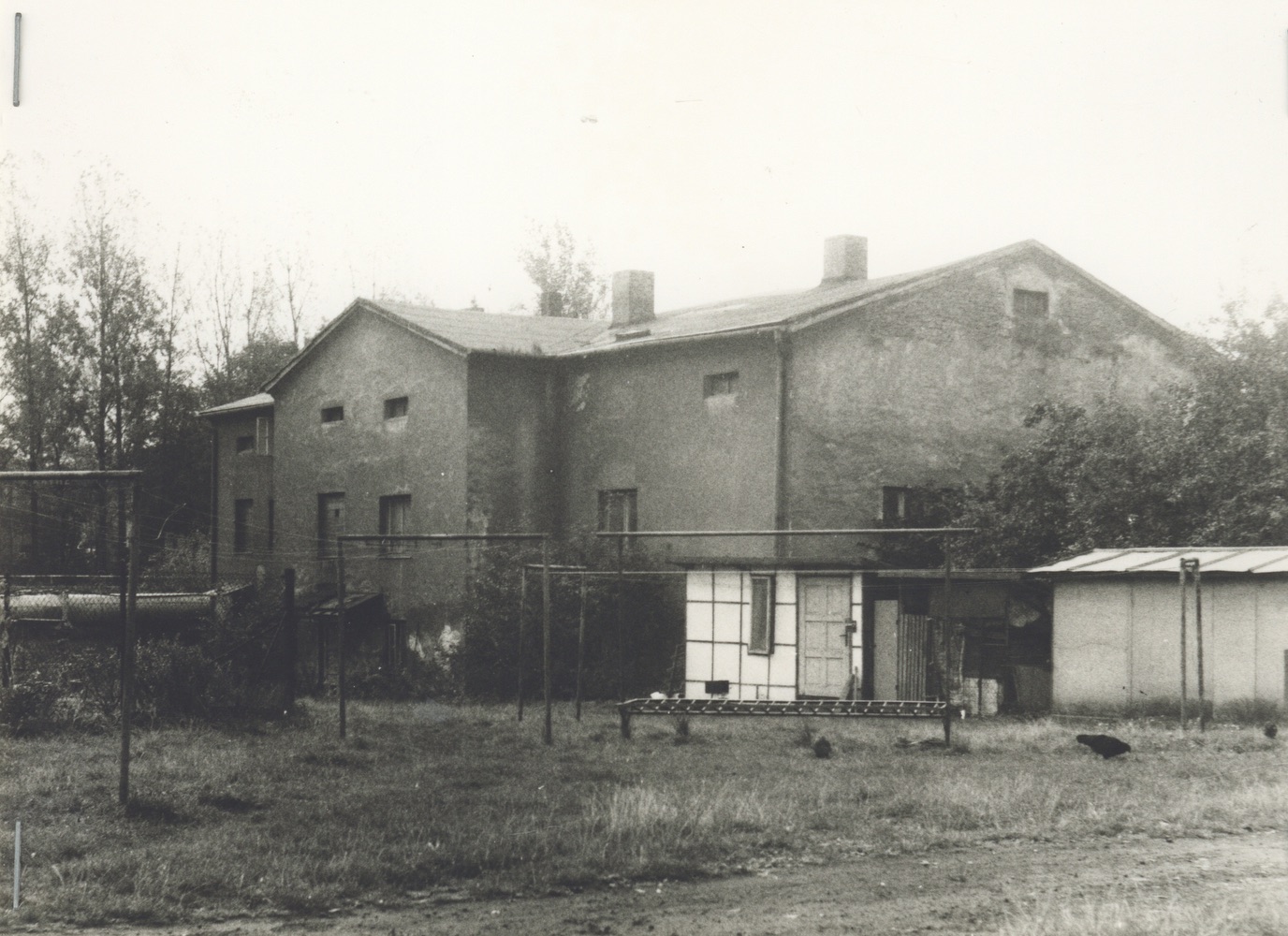 Dům čp. 70 (Sodovkárna a likérka Alianc) na fotografii z roku 1984