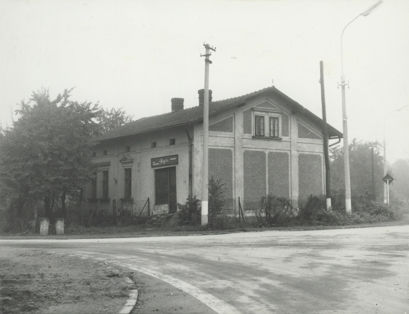 Dům čp. 861 na fotografii z roku 1975