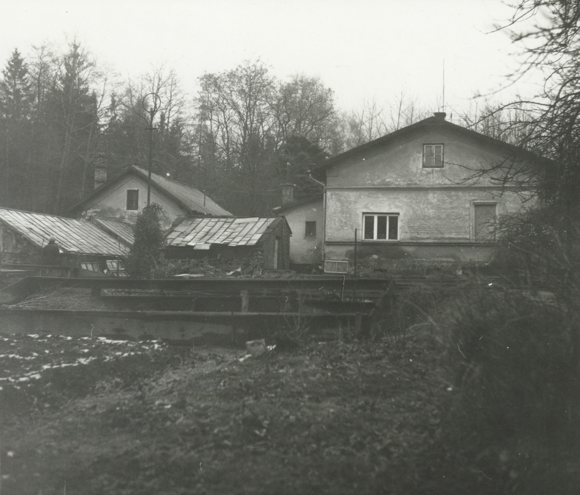 Dům čp. 862 (Zahradnictví Dominik) na fotografii z roku 1979