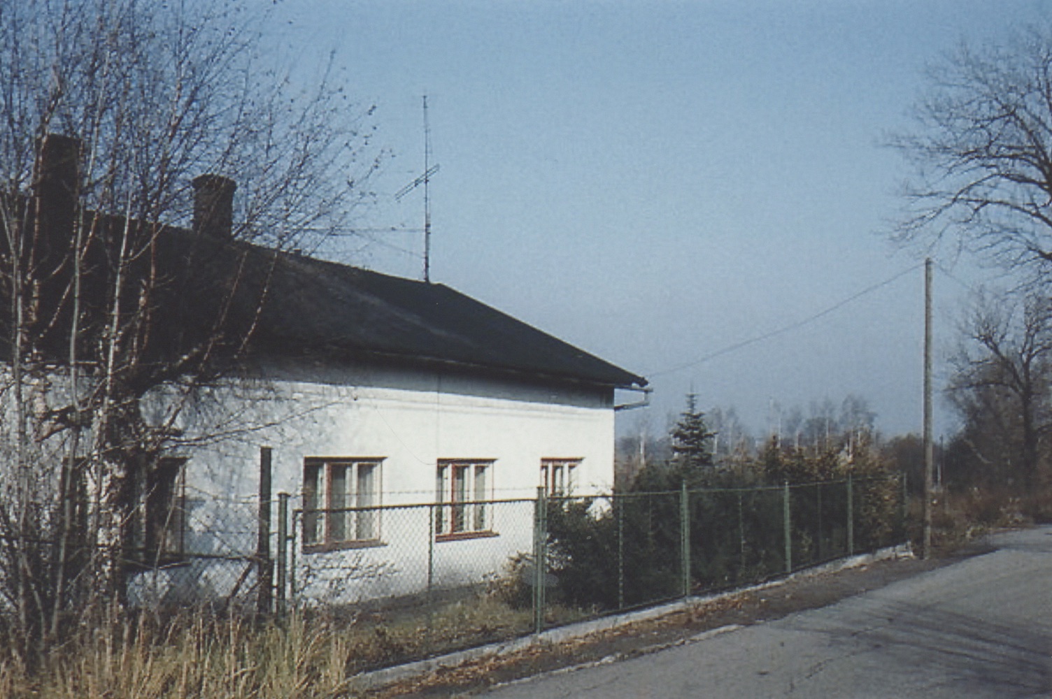 Dům čp. 869 (Řeznictví Folwarczny) na fotografii z 2.11.1992. (S laskavým svolením autorky p. J. Stellmeierové, ze soukromé sbírky)