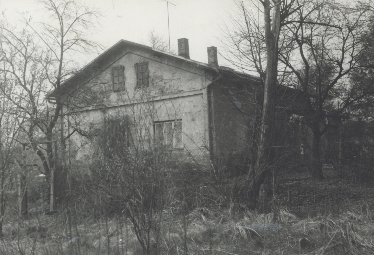 Dům čp. 876 na fotografii z roku 1985