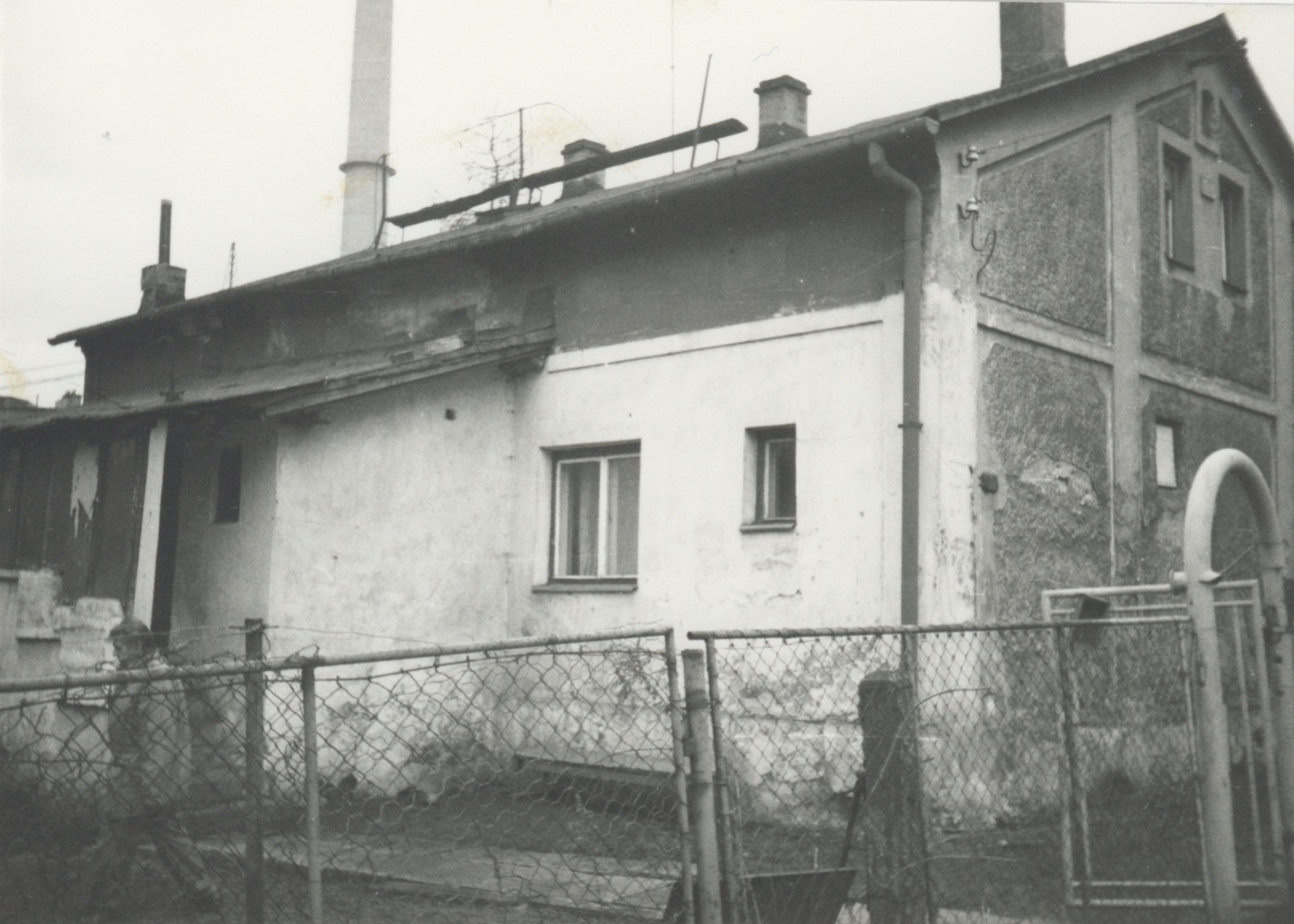 Dům čp. 938 na fotografii z roku 1993