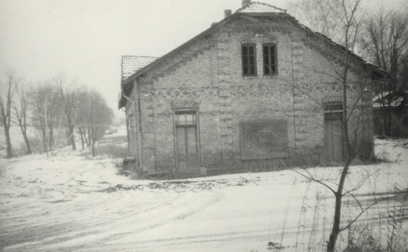Objekt čp. 94 na fotografii z roku 1992