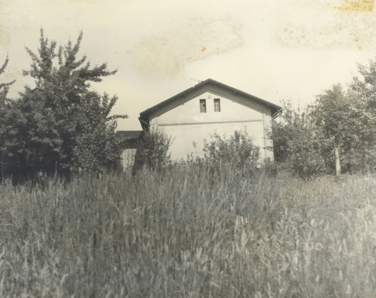 Dům čp. 966 na snímku z roku 1975