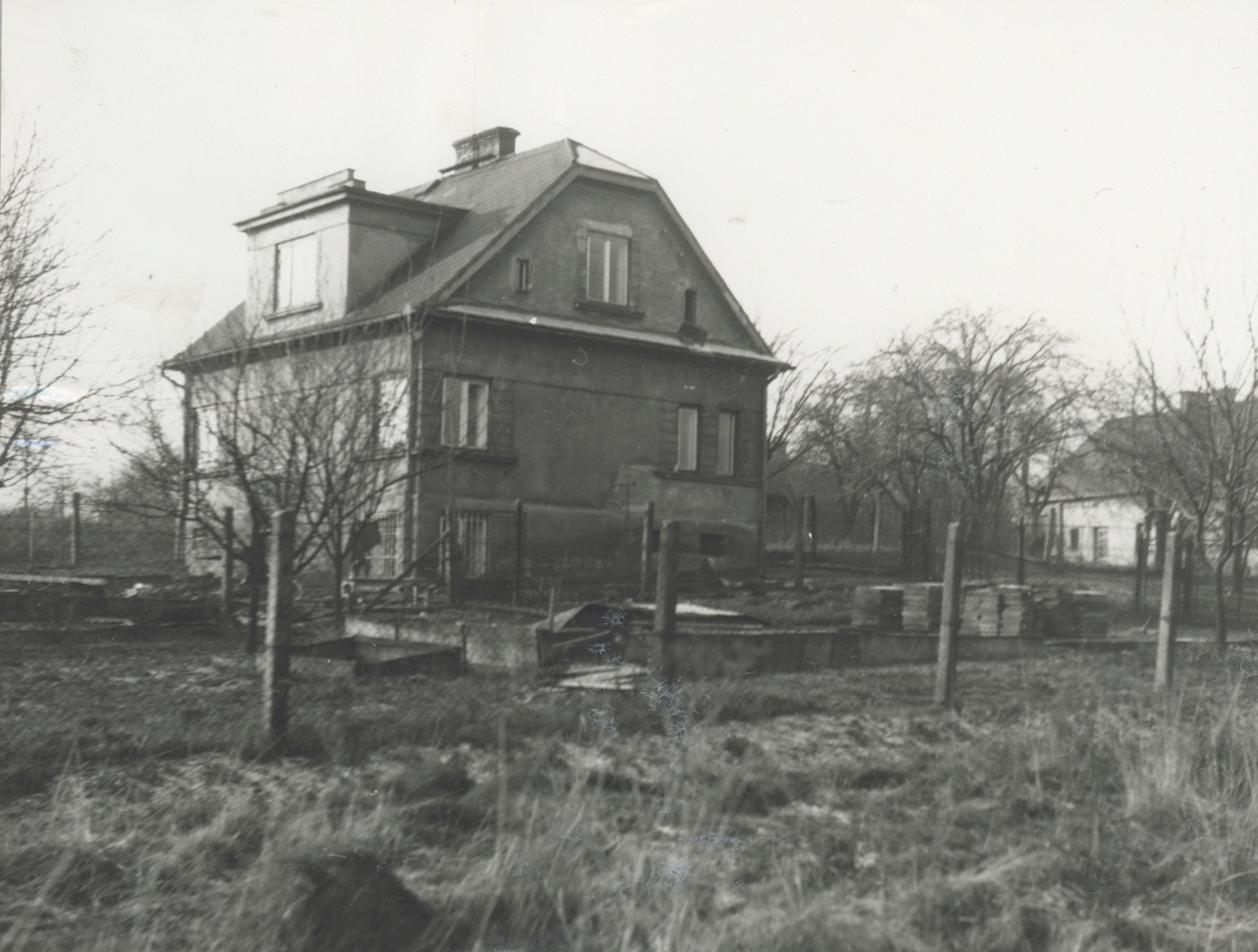 Dům čp. 998 II na fotografii z roku 1973