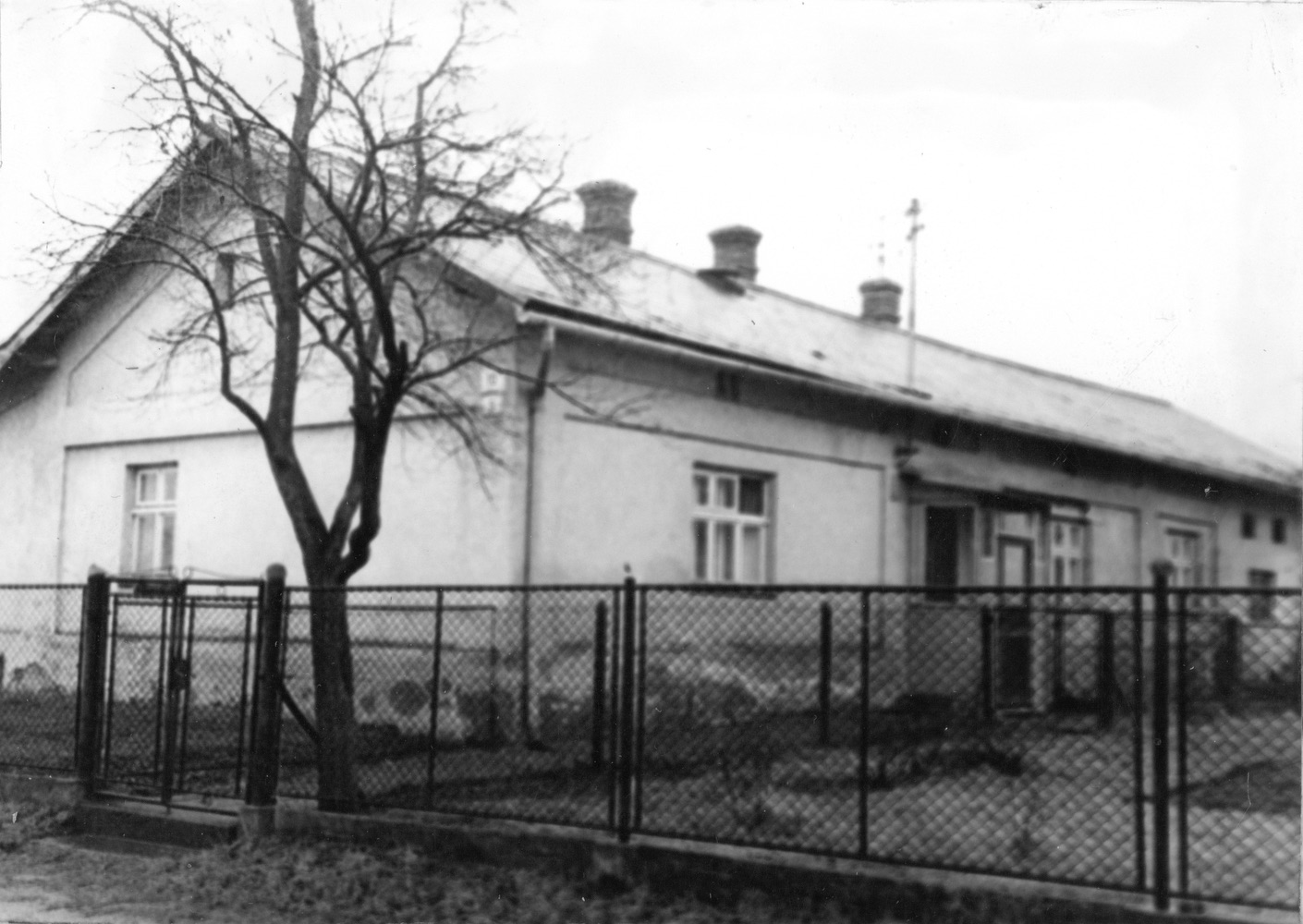 Dům čp. 10 na snímku z 19.8.1989 (Sbírka Józefa Chmiela)