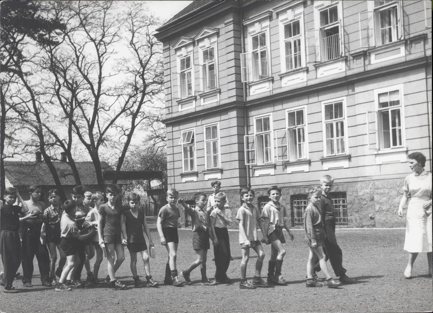 Dětská léčebna v lázeňském parku (čp. 145)