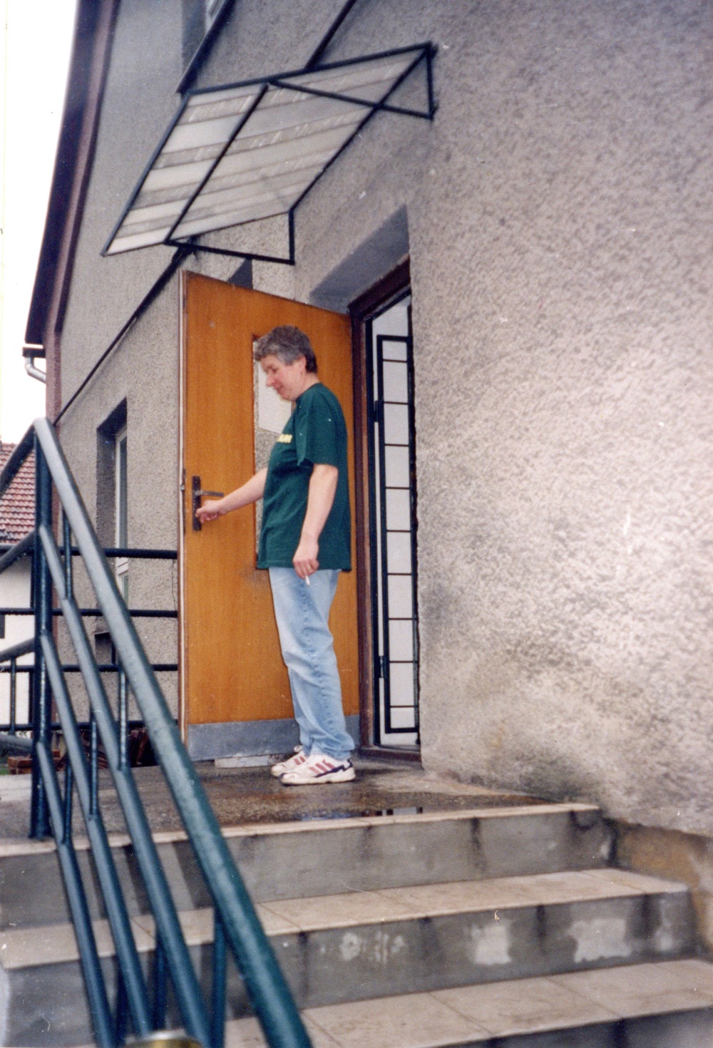 Od 10.11.1999 do 15.8.2006 byl v objektu čp. 159 provozován potravinářský obchod pod názvem Šaman, majitelka: Stryjová D. (Sbírka Józefa Chmiela)