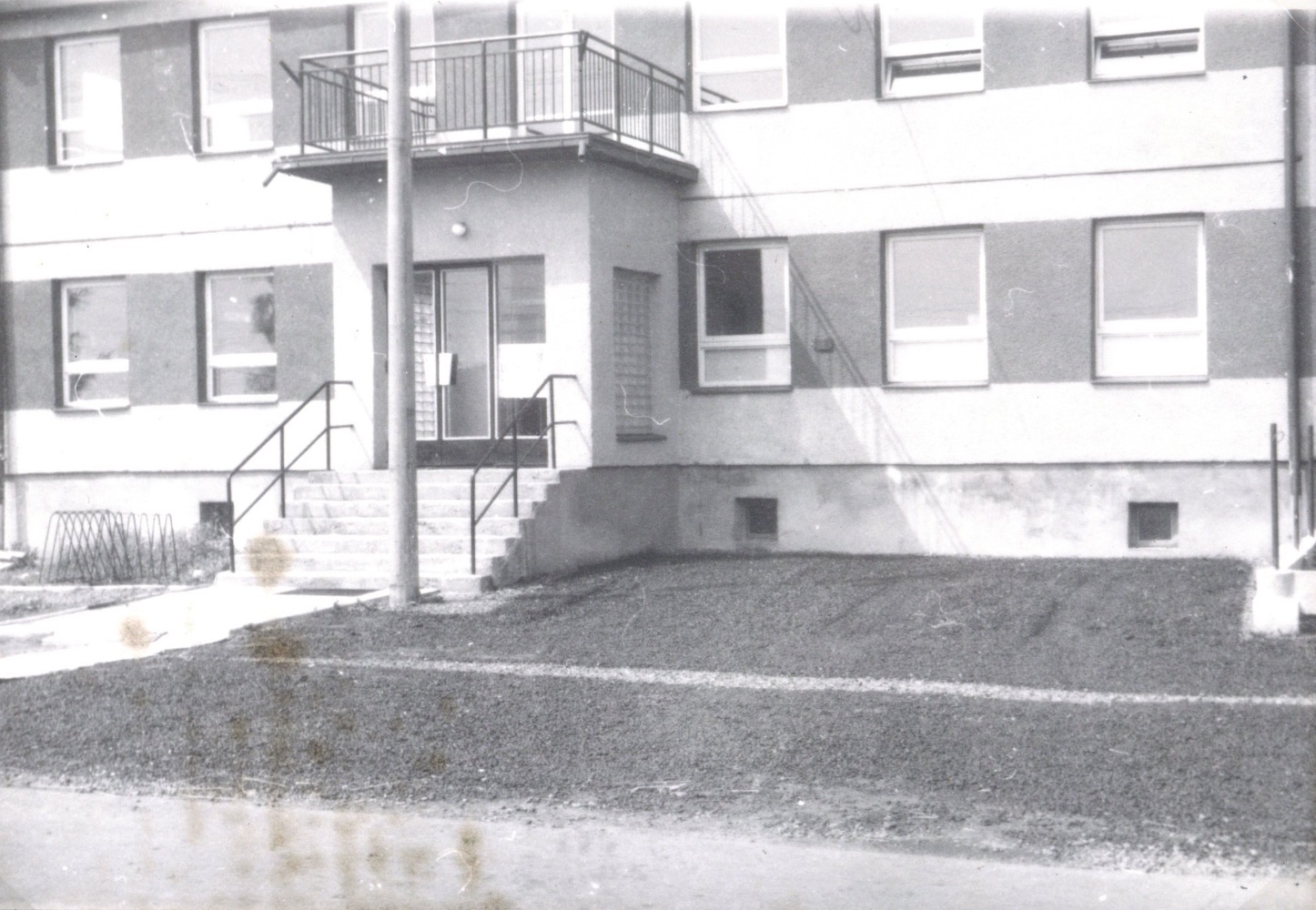 Dům čp. 159 po přestavbě prodejny v akci Z v letech 1970-1972 sloužil jako Kulturní a agitační středisko. V přízemí byla zřízena Místní knihovna a Zdravotní středisko. V sále na poschodí se konaly schůze, přednášky, výstavy apod.