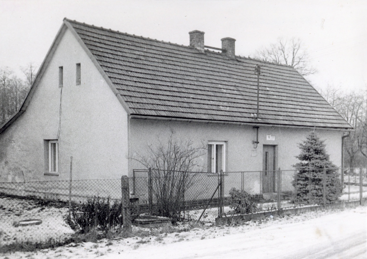 Dům čp. 16 na snímku z 4.12.1988 (Sbírka Józefa Chmiela)