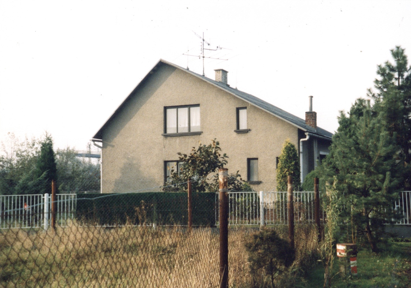 Dům čp. 169 na fotografii z 22.10.1999 (Sbírka Józefa Chmiela)