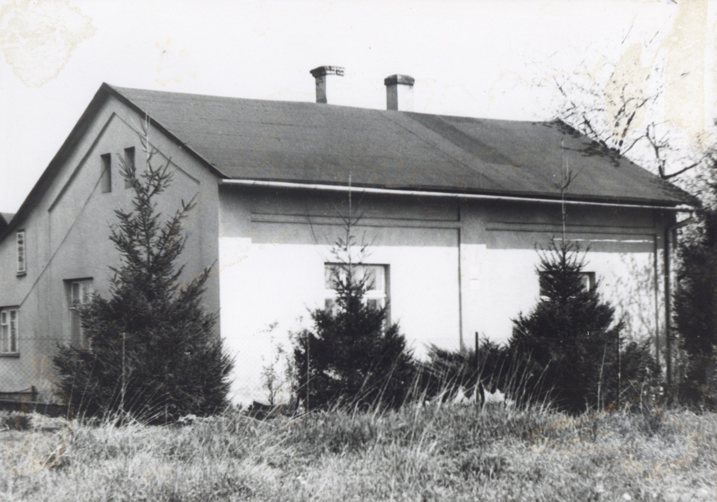 Dům čp. 179 v Lipinách na snímku z 30.4.1995 (Sbírka Józefa Chmiela)