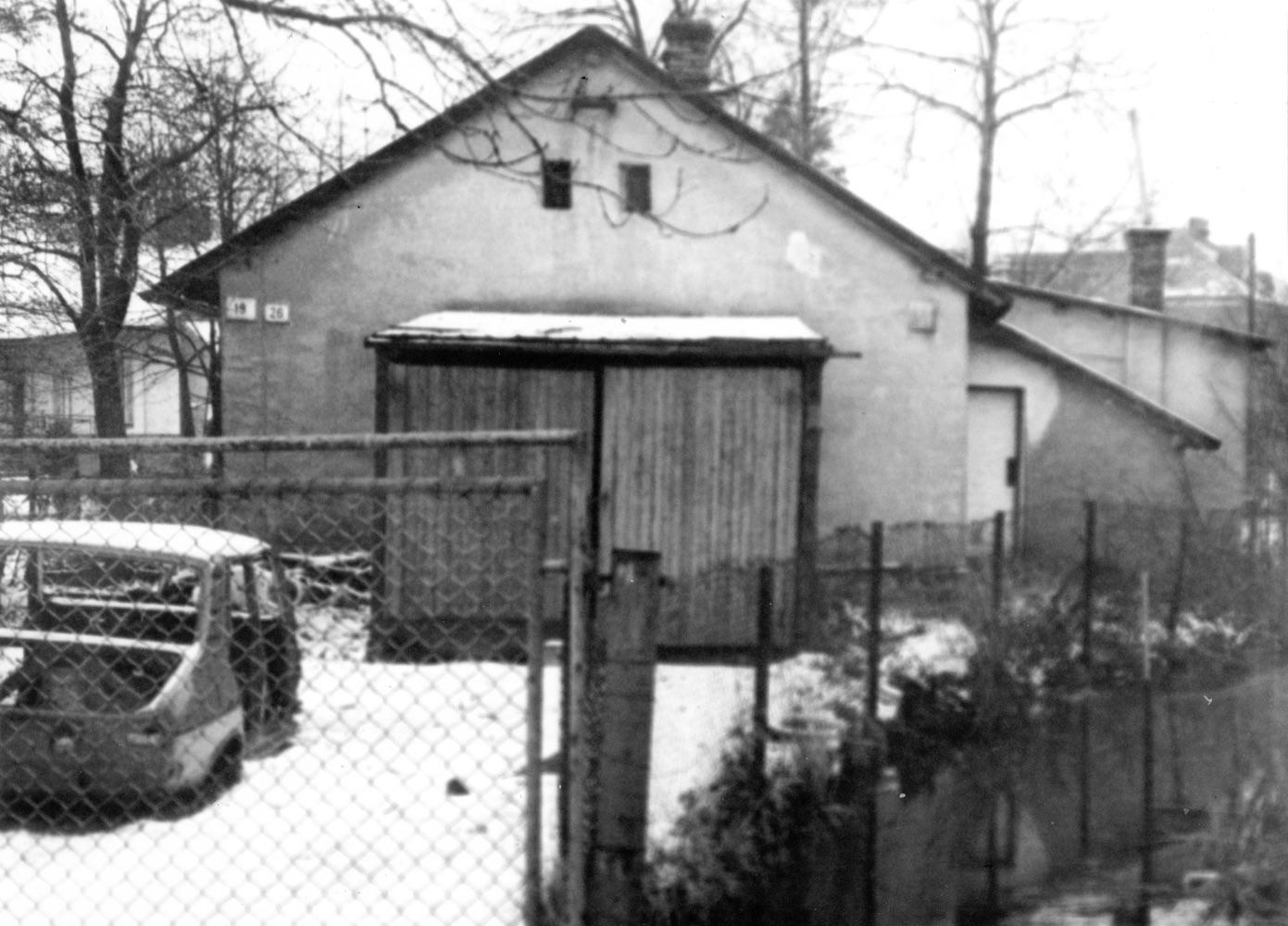 Dům čp. 19 na snímku z 4.12.1988 (Sbírka Józefa Chmiela)