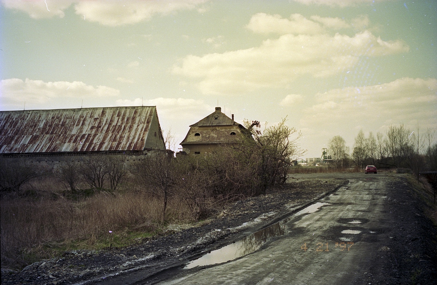 Areál Darkovského dvora hraběcího rodu Larisch-Mönnich: stav v roce 1997