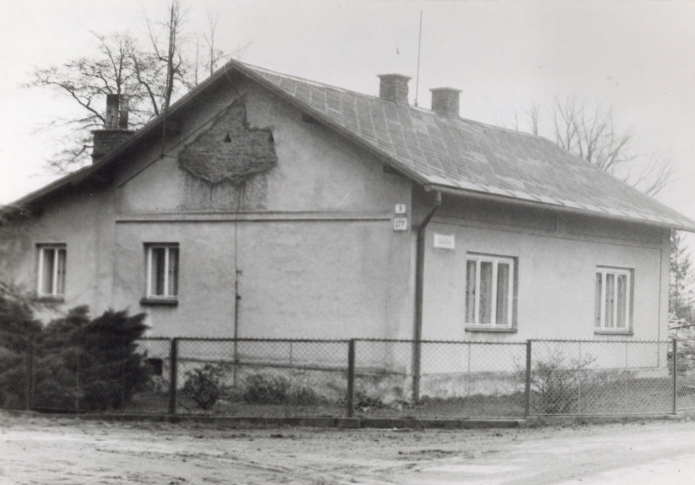 Dům čp. 277 na snímku z 20.3.1994 (Sbírka Józefa Chmiela)
