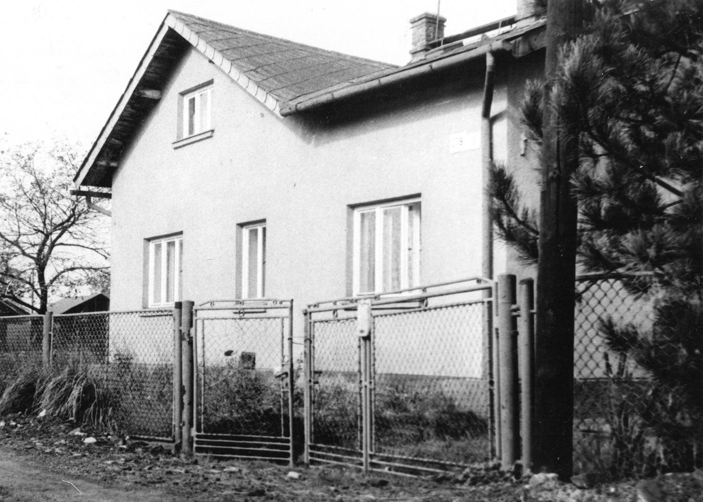 Dům čp. 279 na snímku z 16.10.1988 (Sbírka Józefa Chmiela)