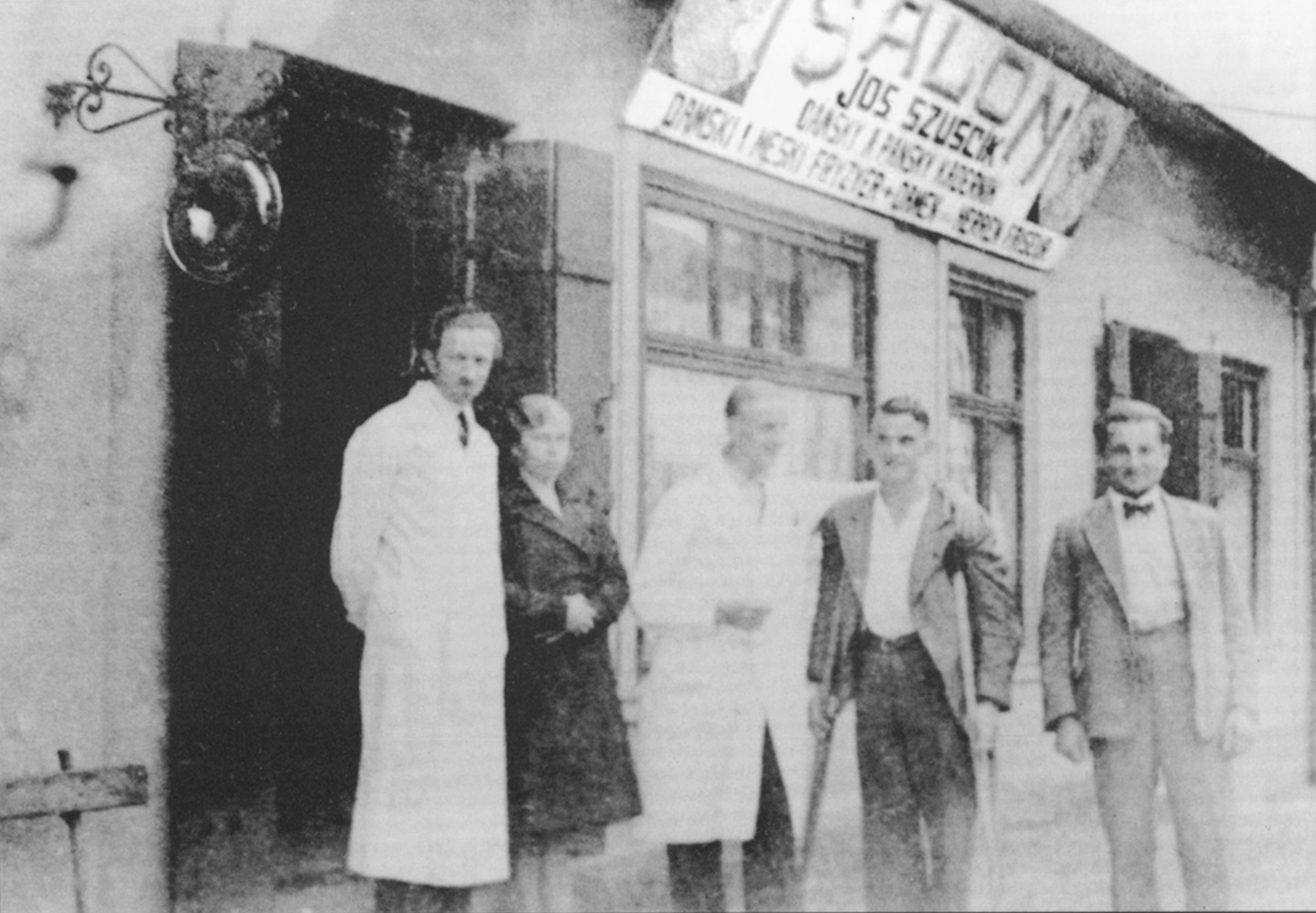 Kadeřnický salon Josefa Szuścika v domě čp. 292. (Sbírka Józefa Chmiela)